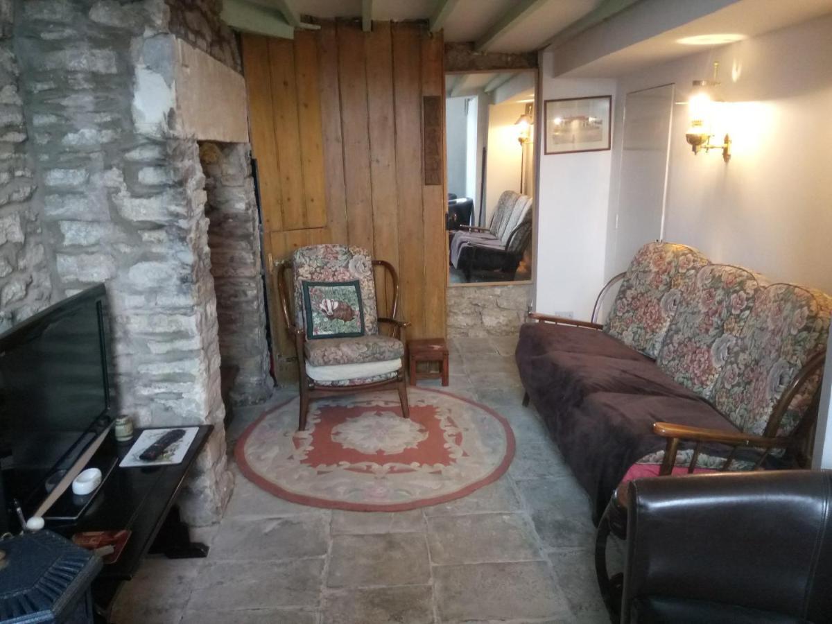 The Old Swan Walkers Cottage Бат Екстериор снимка